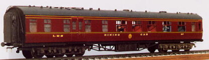 M61K: LMS Stanier Diagram 1938 68' Restaurant Composite Open Kit - Image 3